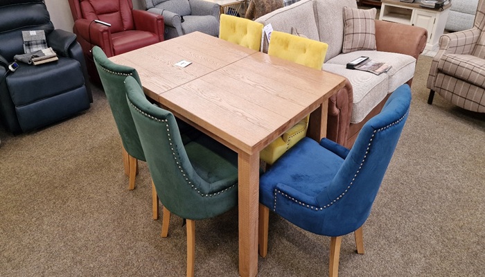 Extending Oak Dining Table